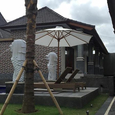 Lilis Cempaka Mas Guesthouse Canggu Exterior foto